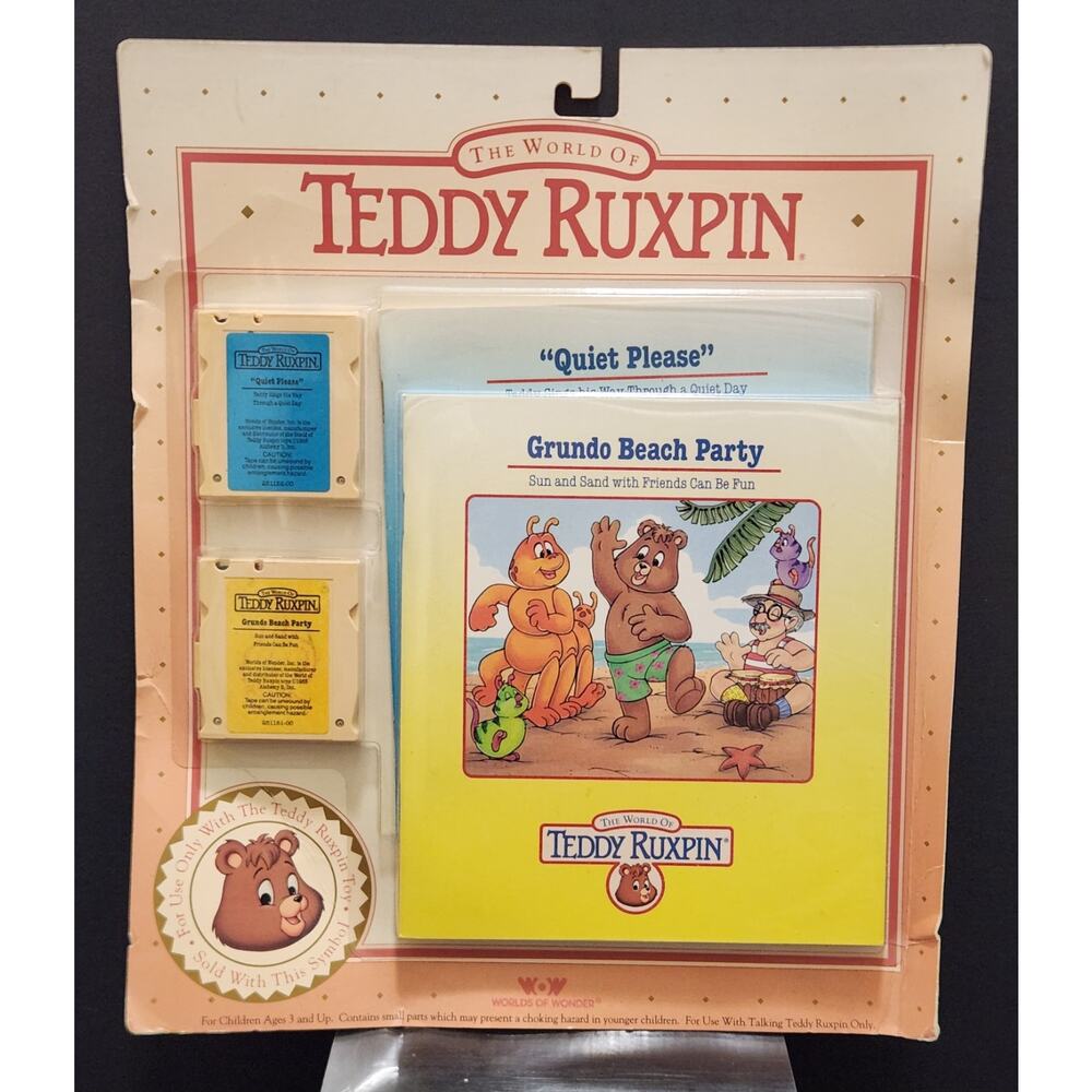 Vintage Teddy Ruxpin Worlds of Wonder Set On Card Tape Cartridge with Books Rare